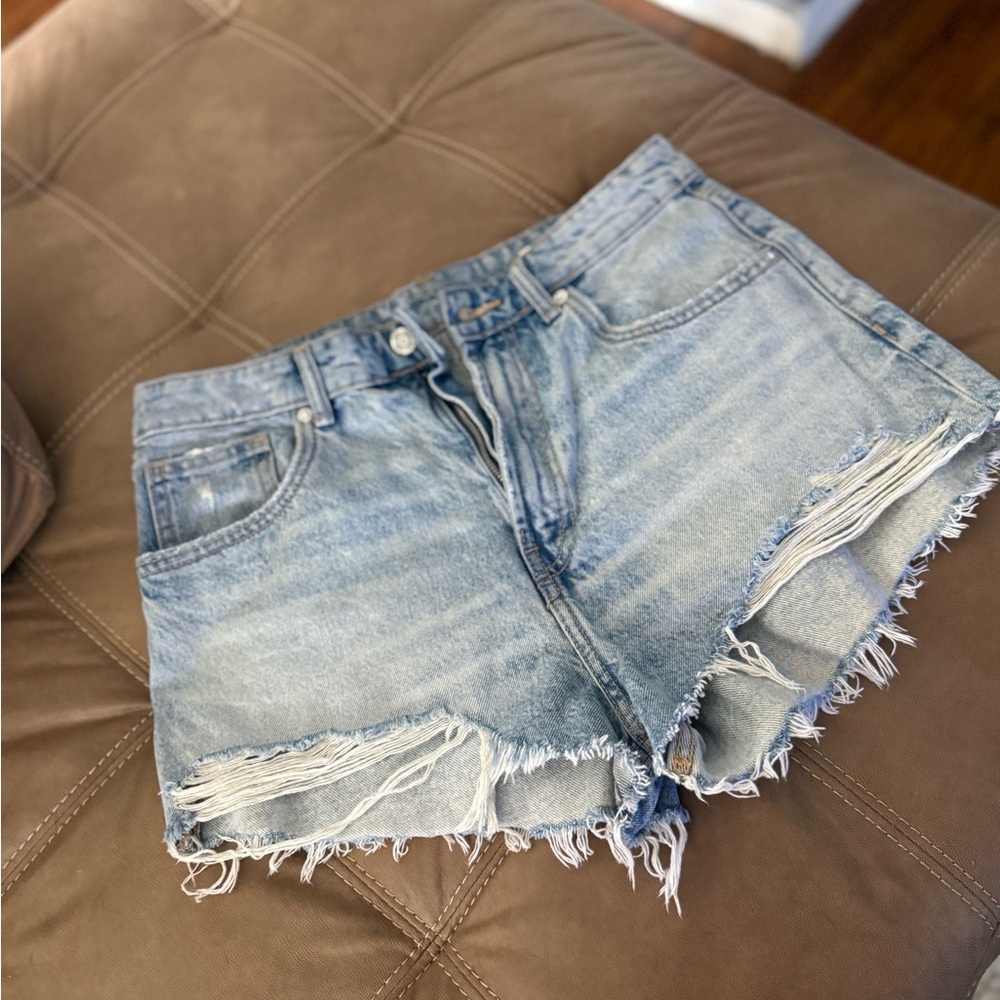 Zara Blue Jean Shorts Distressed Cut-Off Style